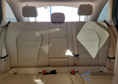 2018 Mercedes-Benz Glc 300 4Matic z USA, uszkodzony, nr VIN WDC0G4KB1JV041575